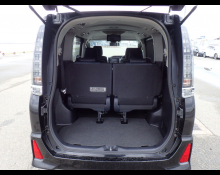 Toyota Voxy 2016
