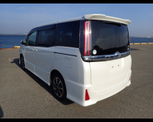 Toyota Noah 2017