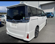 Toyota Voxy 2017