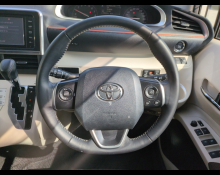 Toyota Sienta 2016