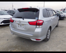 Toyota Corolla Fielder 2015