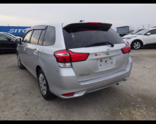 Toyota Corolla Fielder 2015
