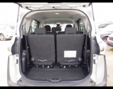 Toyota Sienta 2015