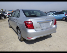 Toyota Corolla Axio 2015
