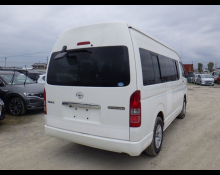 Toyota Hiace 2013