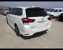 Toyota Corolla Fielder 2016