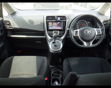 Toyota Ractis 2015
