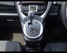 Toyota Ractis 2015
