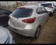 Mazda Mazda2 2022