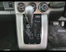 Toyota Corolla Rumion 2013