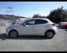 Mazda Mazda2 2022
