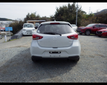 Mazda Mazda2 2023