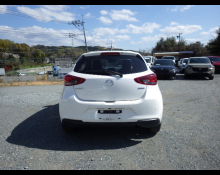 Mazda Mazda2 2023