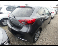 Mazda Mazda2 2021