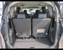 Toyota Sienta 2015