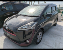 Toyota Sienta 2015