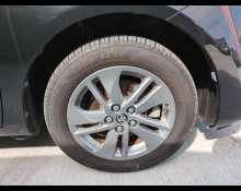 Toyota Sienta 2015