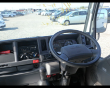 Isuzu Elf 2017