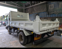 Isuzu Forward 2006