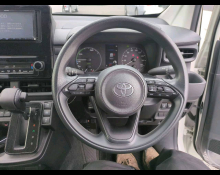 Toyota Sienta 2023