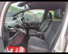 Toyota Voxy 2021