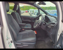 Toyota Voxy 2021