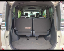 Toyota Voxy 2021