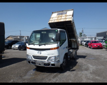 Hino Dutro 2001