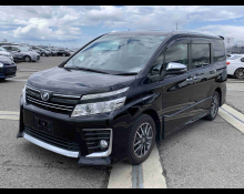 Toyota Voxy 2015