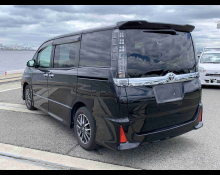 Toyota Voxy 2015