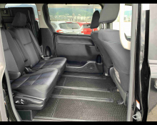 Toyota Voxy 2015