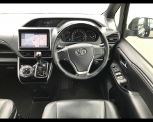 Toyota Esquire 2016