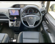 Toyota Voxy 2017