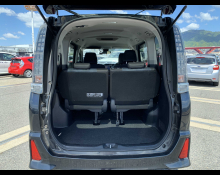 Toyota Voxy 2017