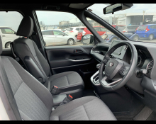 Toyota Voxy 2022