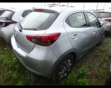 Mazda Mazda2 2023