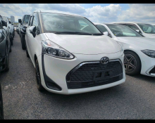 Toyota Sienta 2021