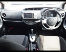 Toyota Vitz 2015