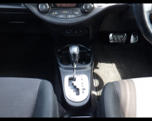 Toyota Vitz 2015