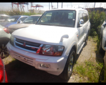 Mitsubishi Pajero 2000