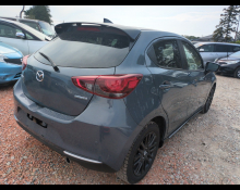 Mazda Mazda2 2022