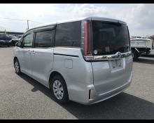 Toyota Noah 2019