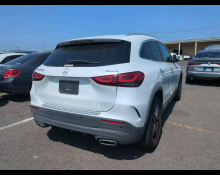 Mercedes Benz GLA-class 2021