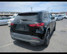 Mercedes Benz GLA-class 2021
