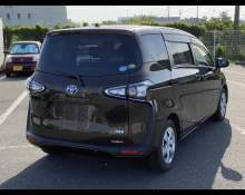 Toyota Sienta 2020