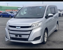 Toyota Noah 2019