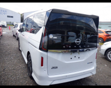 Nissan Serena 2024
