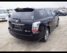 Toyota Corolla Fielder 2011