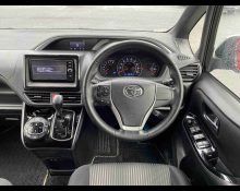 Toyota Voxy 2017
