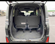 Toyota Voxy 2017